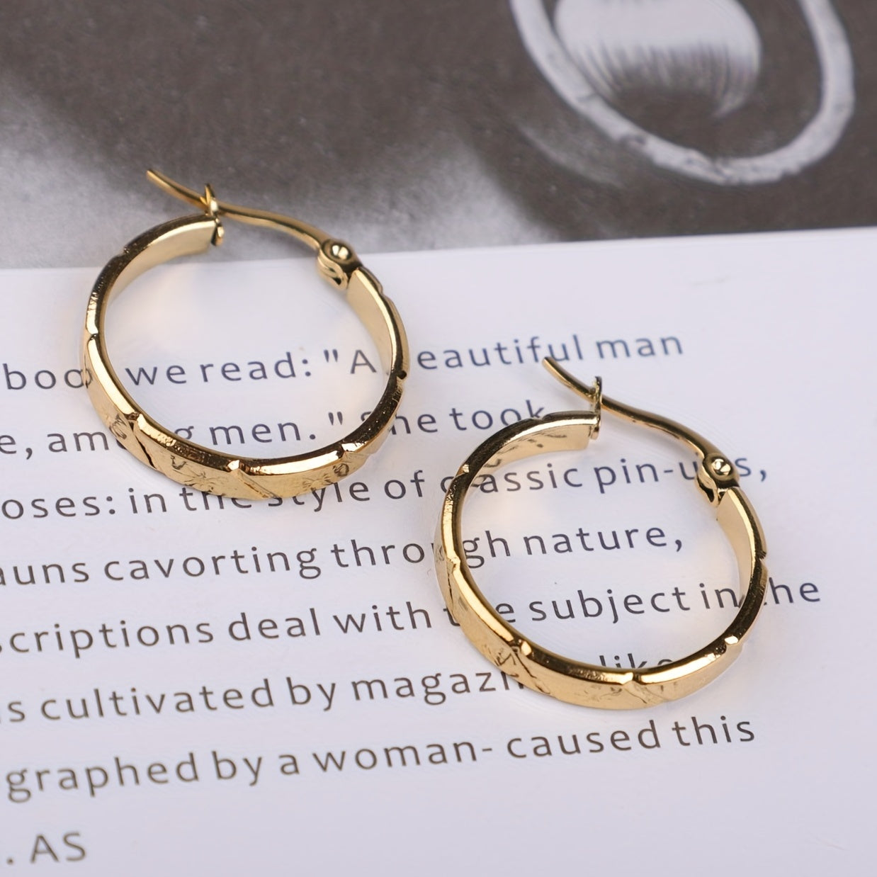 1 Pair Of Golden Stainless Steel Rice Pattern Circle Earrings For Women Girls Hypoallergenic Ear Jewelry