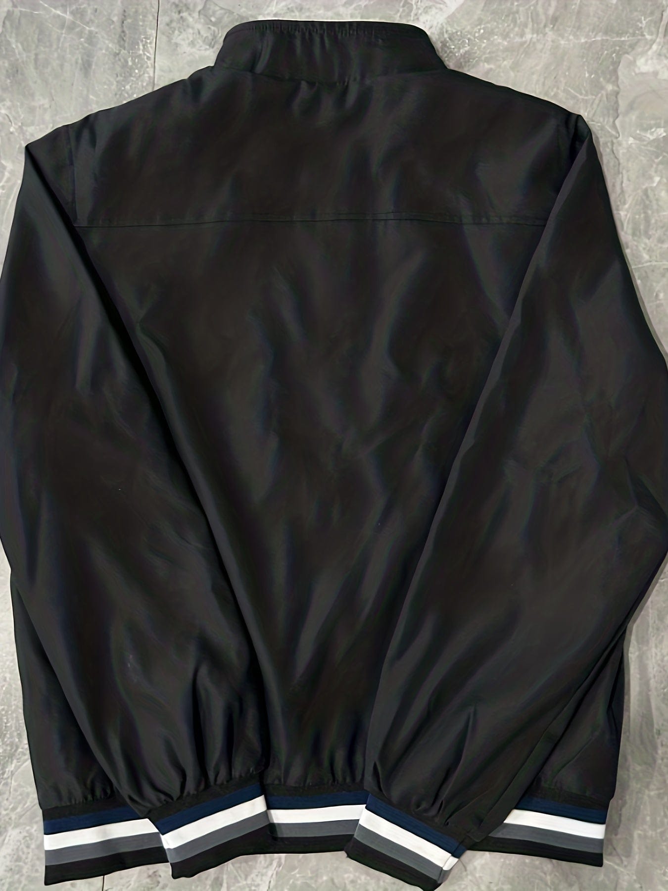 Sophie Store Elevate Your Style: Men's Regular Fit Stand Collar Windbreaker for a Hipster College Look in Spring and Autumn